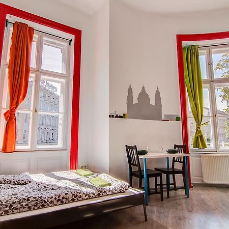 Pal'S Mini Hostel Budapest Eksteriør billede